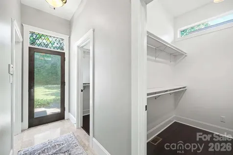 2215 Hassell Place Charlotte NC 28209
