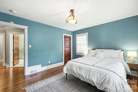 2215 Hassell Place Charlotte NC 28209
