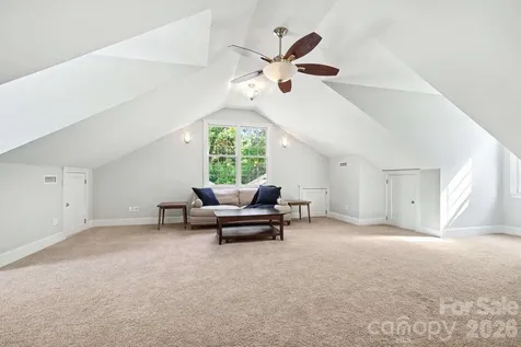 2215 Hassell Place Charlotte NC 28209