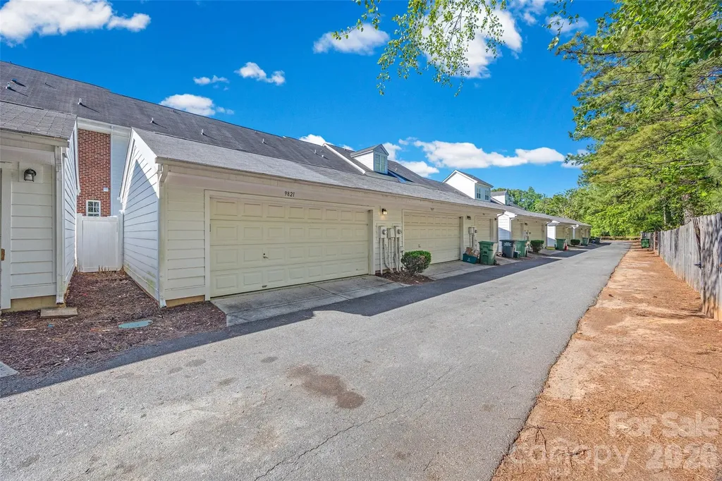 9821 Longstone Lane Charlotte NC 28277