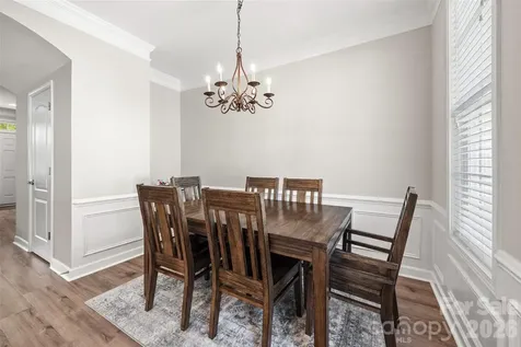 9821 Longstone Lane Charlotte NC 28277