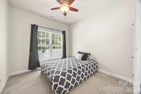 9821 Longstone Lane Charlotte NC 28277