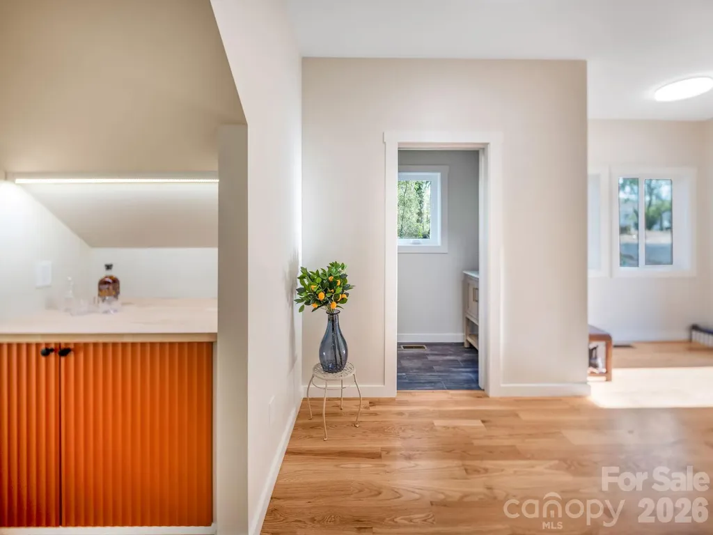 14 Da Vinci Court Asheville NC 28806
