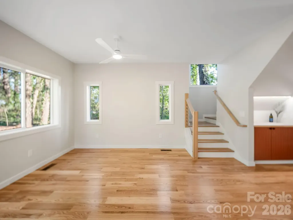 14 Da Vinci Court Asheville NC 28806