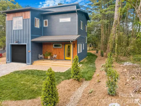 14 Da Vinci Court Asheville NC 28806