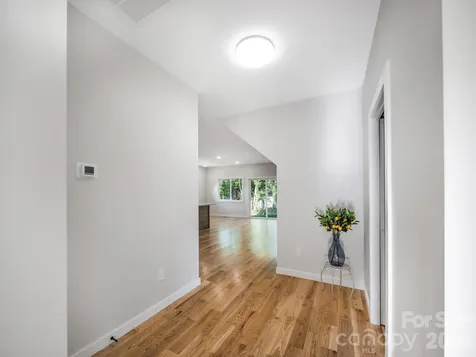 14 Da Vinci Court Asheville NC 28806