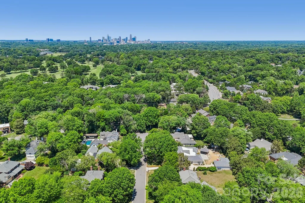 2231 Richardson Drive Charlotte NC 28211
