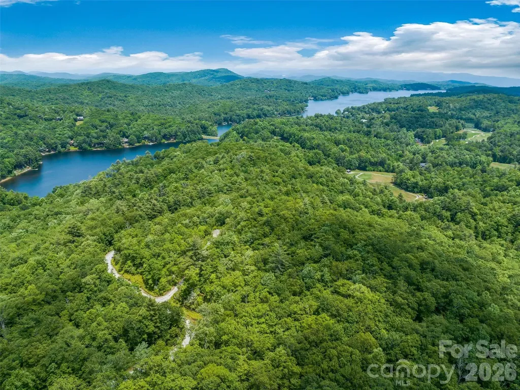 2 Cardinal Drive W Lake Toxaway NC 28747