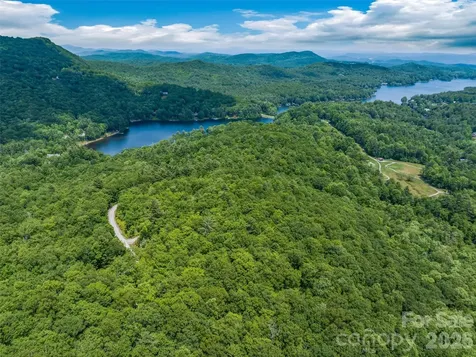 2 Cardinal Drive W Lake Toxaway NC 28747