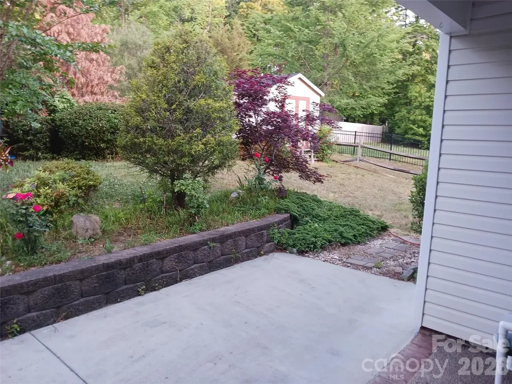 5039 Abbington Way Belmont NC 28012