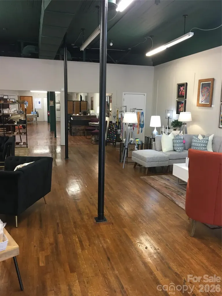 117 W Union Street Morganton NC 28655