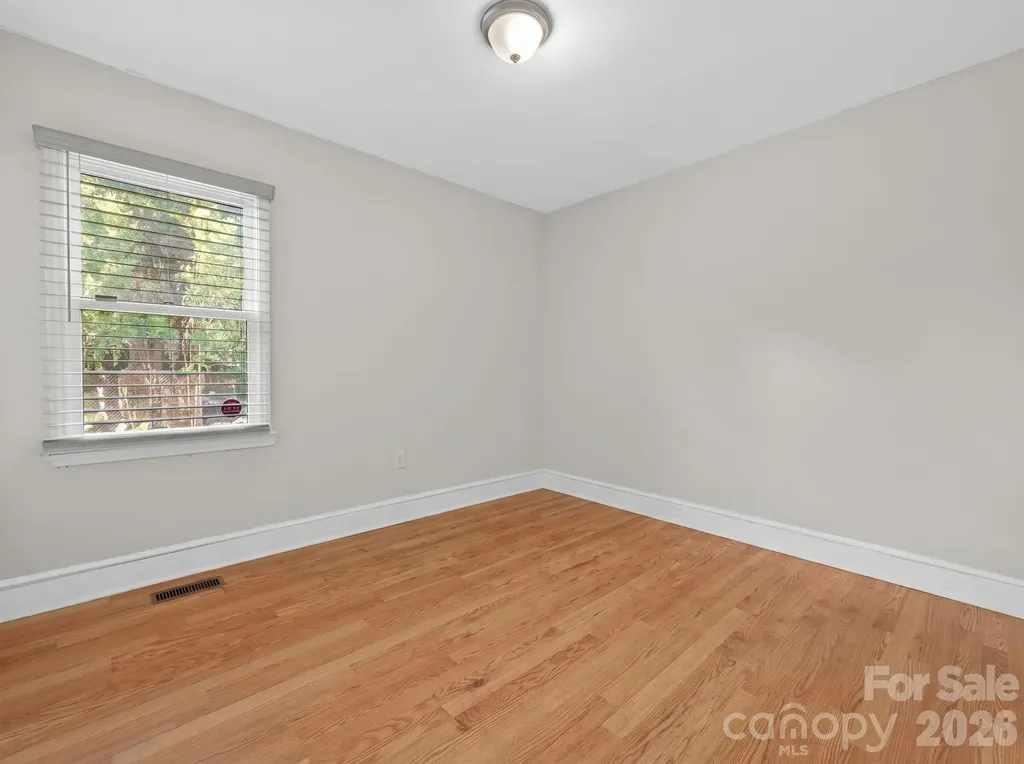 2120 Amesbury Avenue Charlotte NC 28205