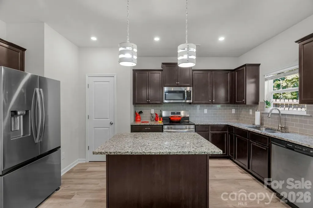 6028 Gala Lane Charlotte NC 28215
