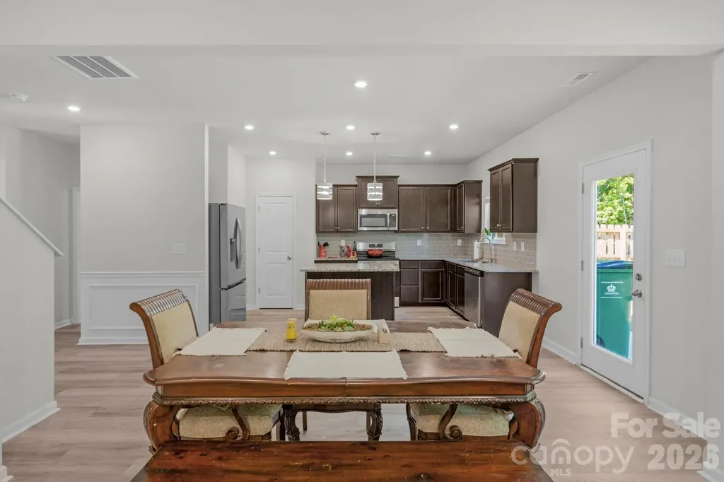 6028 Gala Lane Charlotte NC 28215