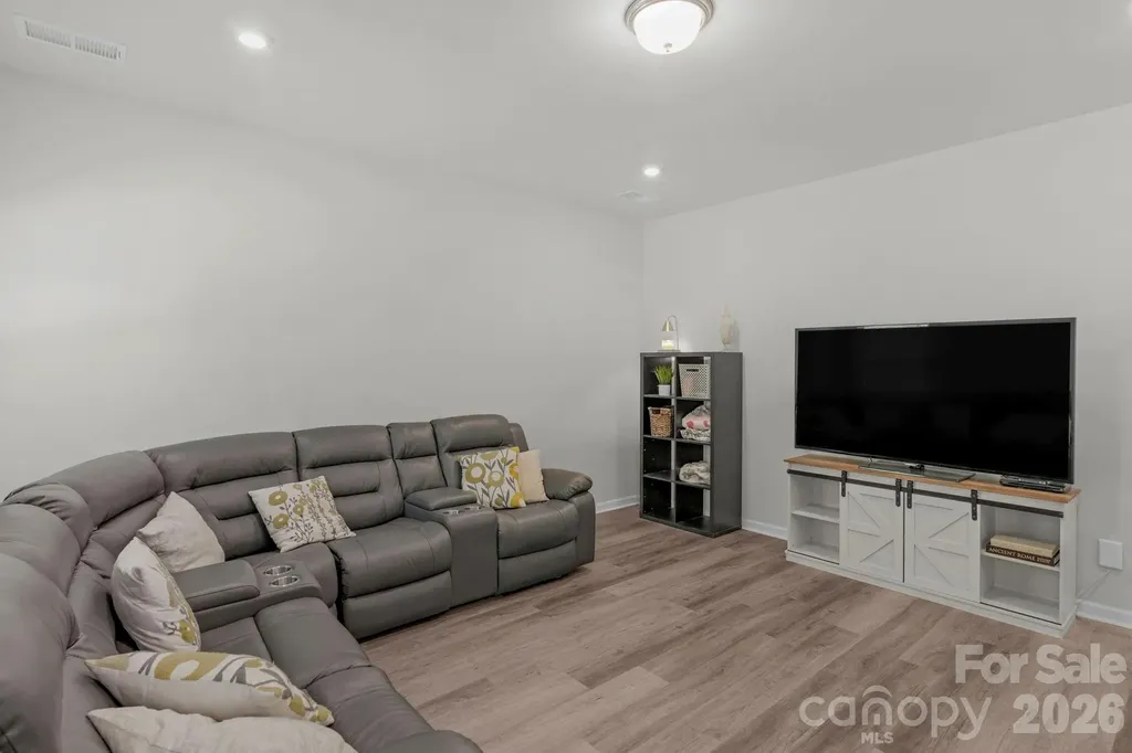 6028 Gala Lane Charlotte NC 28215