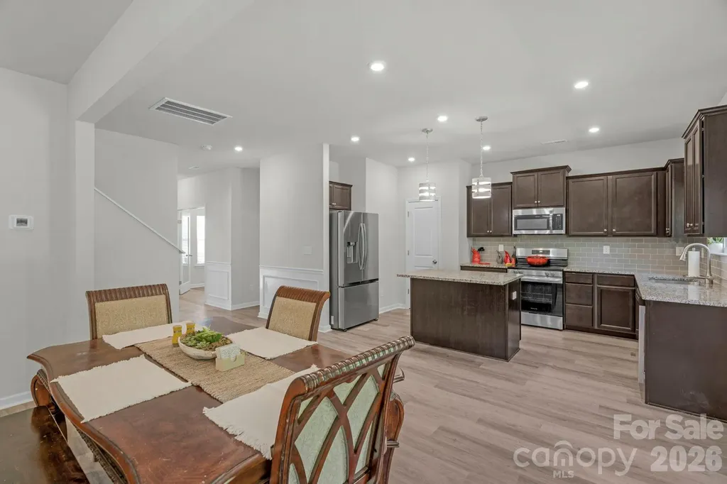 6028 Gala Lane Charlotte NC 28215
