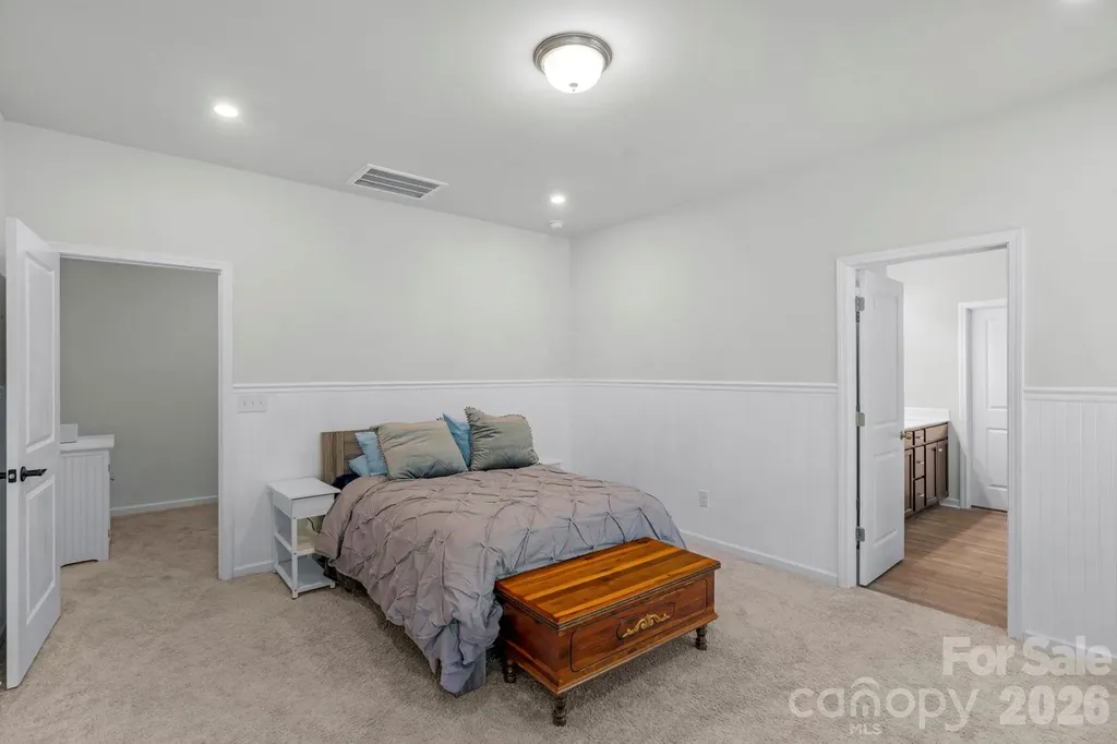 6028 Gala Lane Charlotte NC 28215