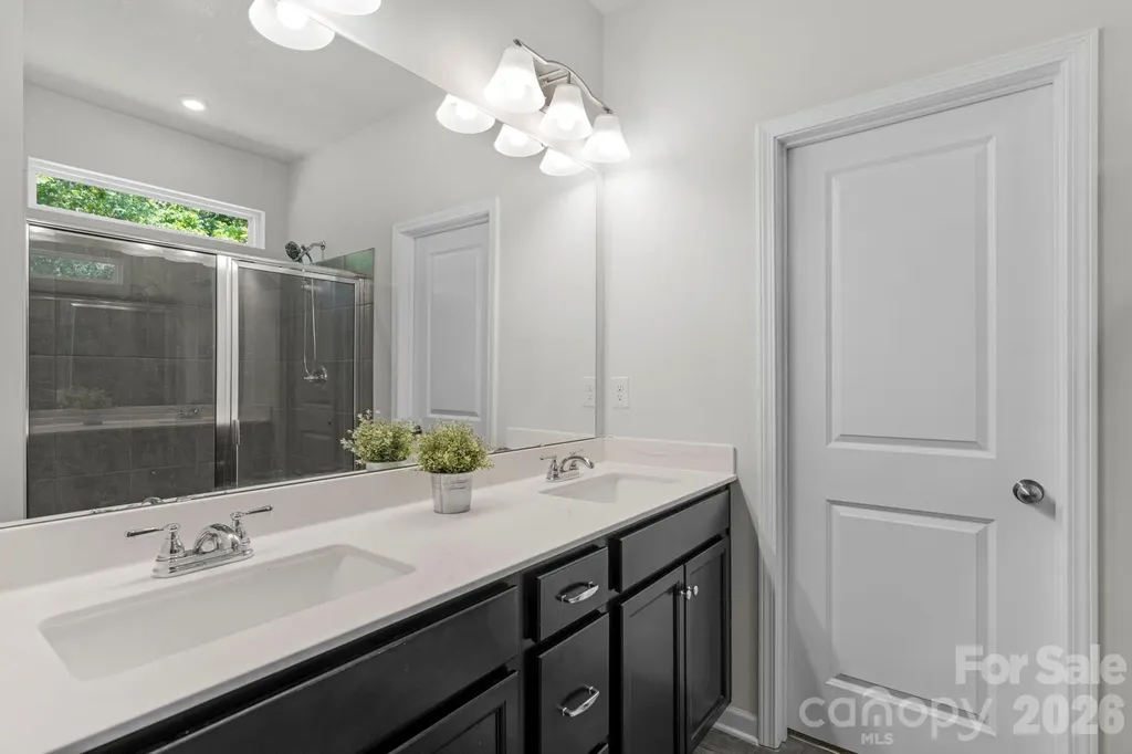 6028 Gala Lane Charlotte NC 28215