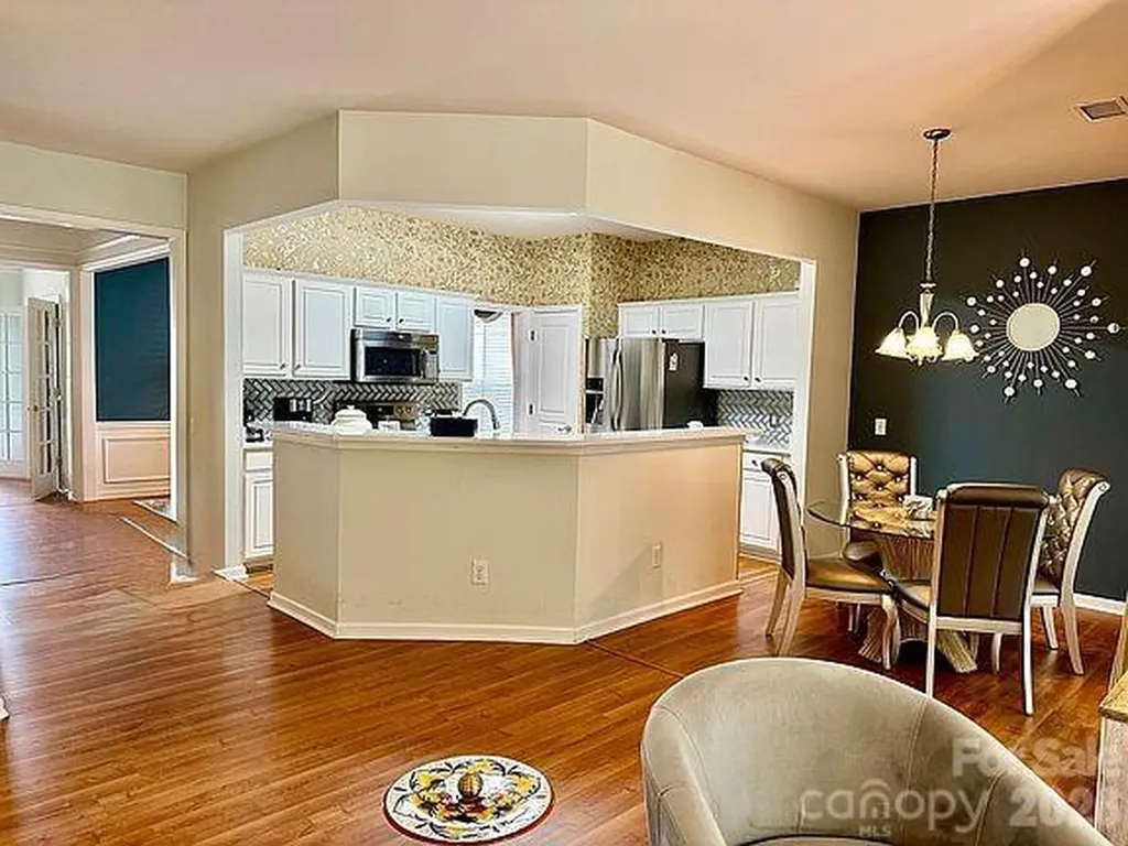 9014 Elrose Place Charlotte NC 28277