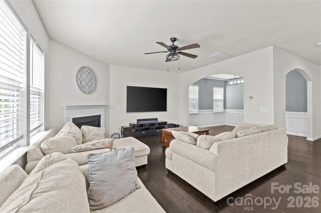 16016 Harbor Hill Drive Charlotte NC 28273