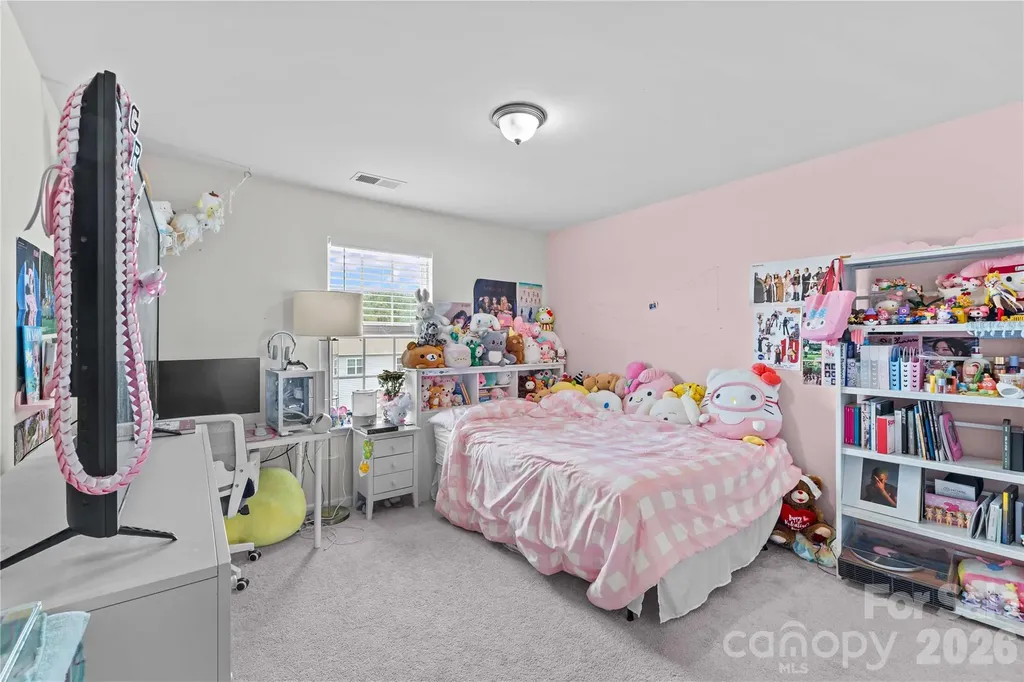 16016 Harbor Hill Drive Charlotte NC 28273