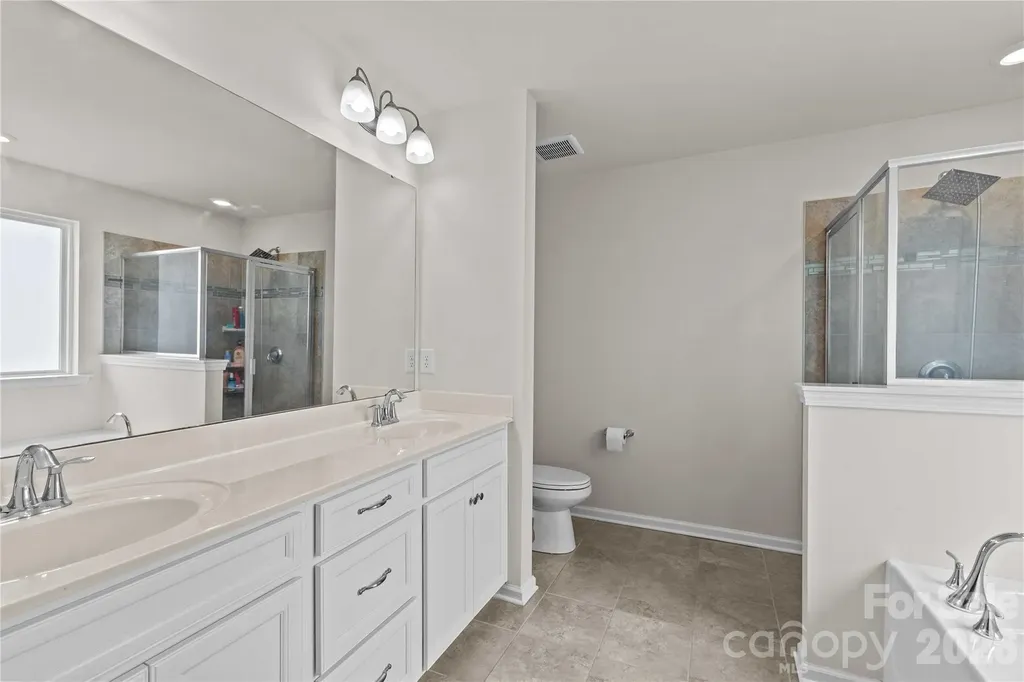 16016 Harbor Hill Drive Charlotte NC 28273