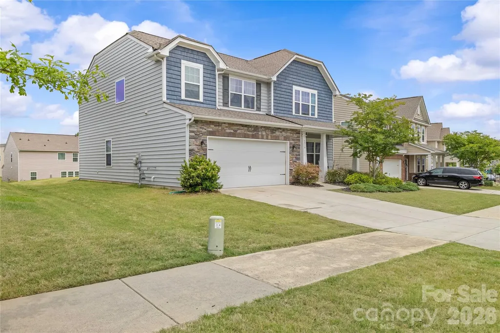 16016 Harbor Hill Drive Charlotte NC 28273