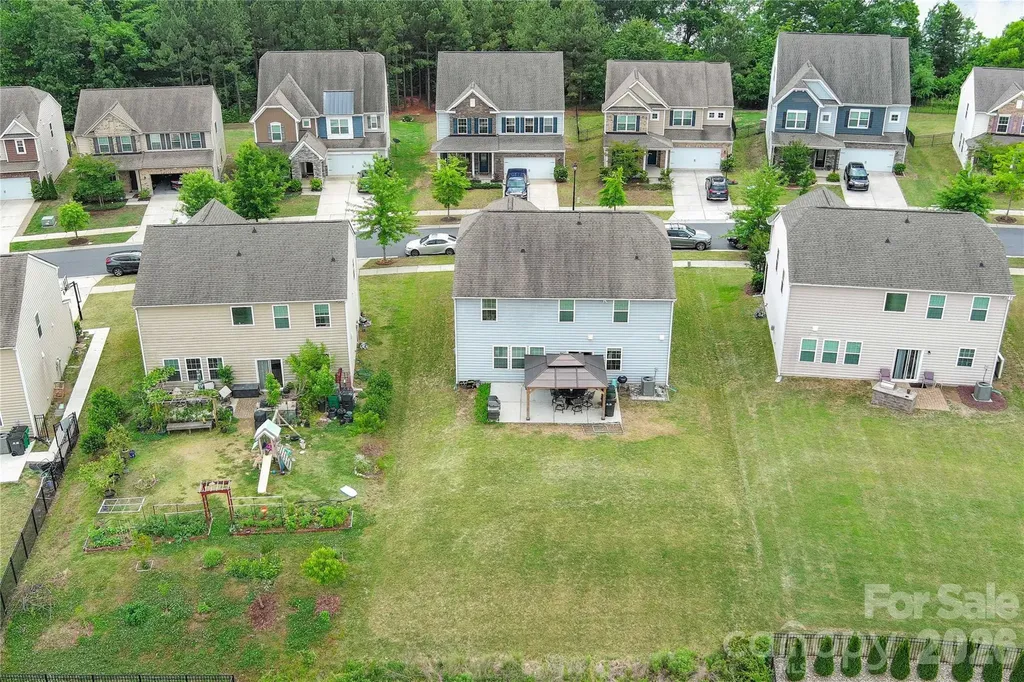 16016 Harbor Hill Drive Charlotte NC 28273