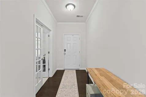 16016 Harbor Hill Drive Charlotte NC 28273