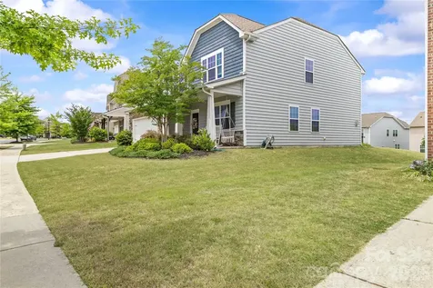 16016 Harbor Hill Drive Charlotte NC 28273