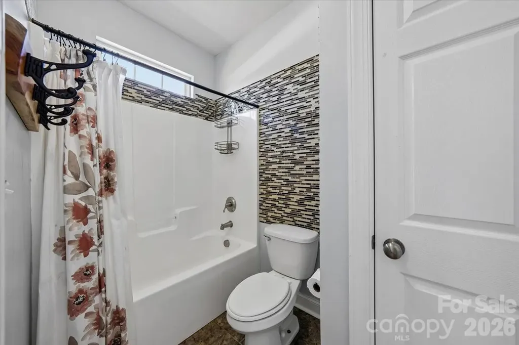 1006 Spring Rose Lane Matthews NC 28104