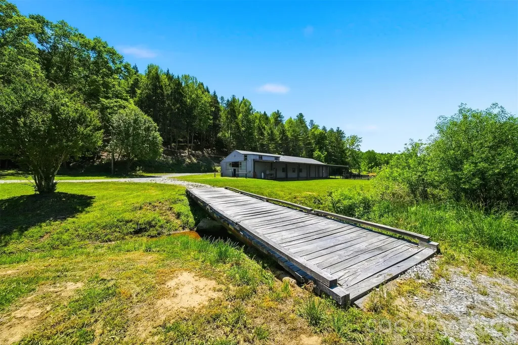 81 +/- Acres 2967 Roby Martin Road Lenoir NC 28645