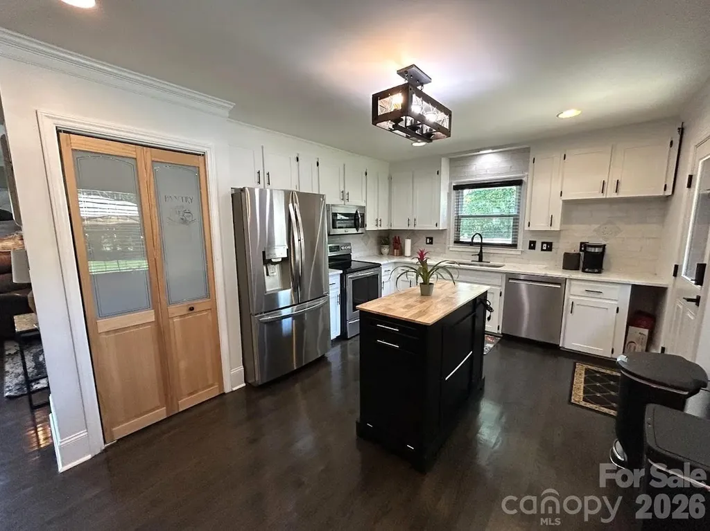7113 Sterncrest Place Charlotte NC 28210