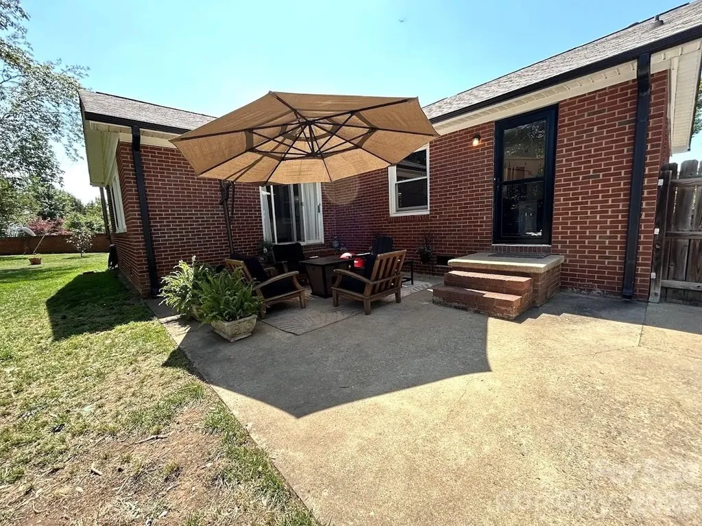 7113 Sterncrest Place Charlotte NC 28210