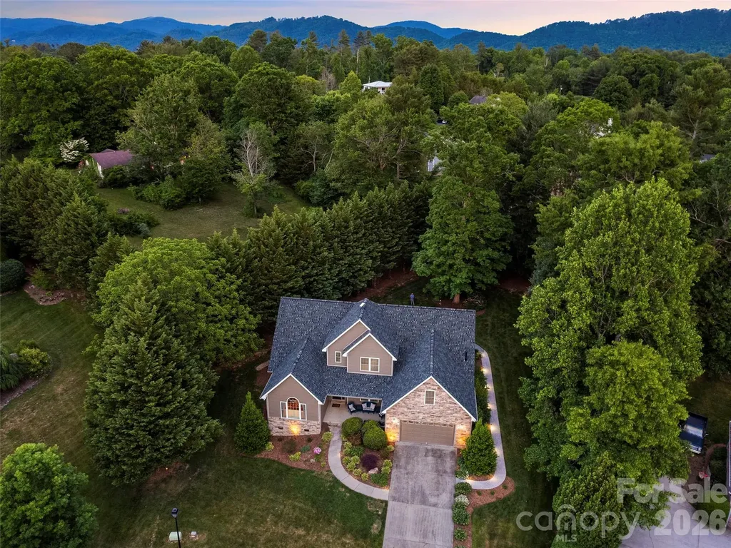 47 Drakes Meadow Lane Arden NC 28704