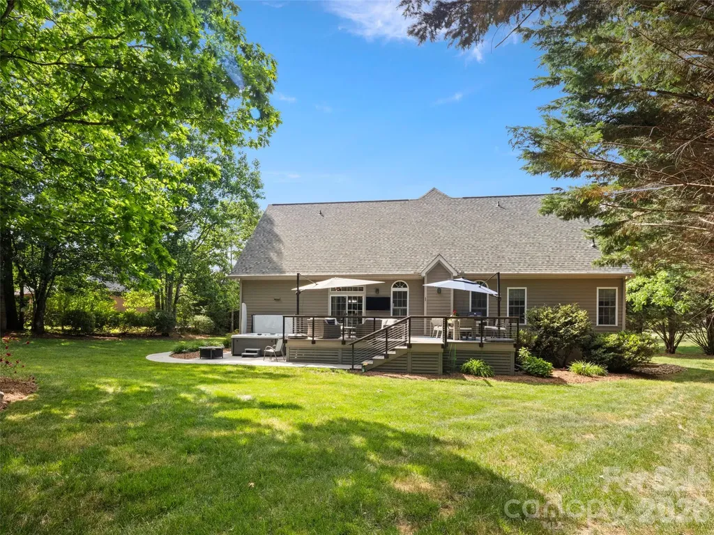 47 Drakes Meadow Lane Arden NC 28704