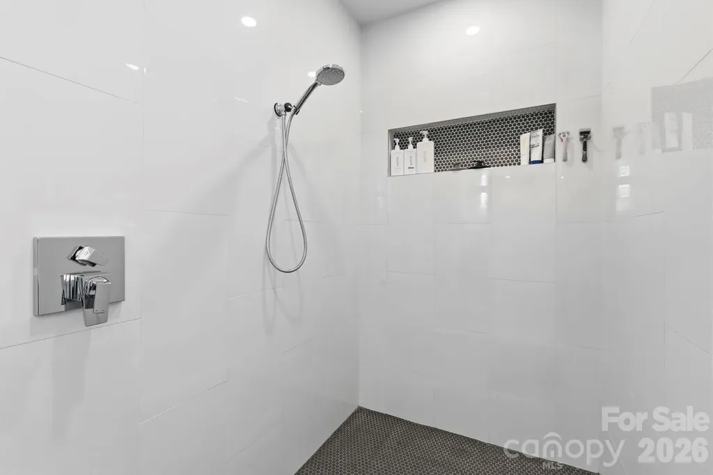 22 Lara Drive Mills River NC 28759