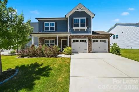 5041 Mooreland Oaks Way Mount Holly NC 28120