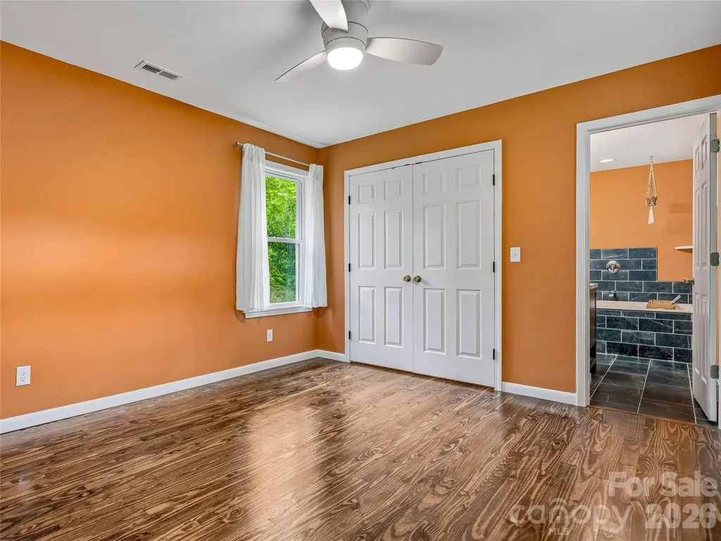 506 Johnston School Road Asheville NC 28806