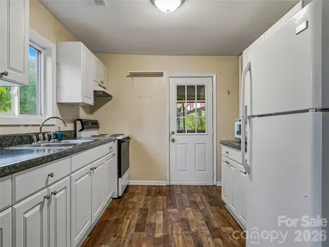 506 Johnston School Road Asheville NC 28806