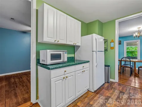 506 Johnston School Road Asheville NC 28806