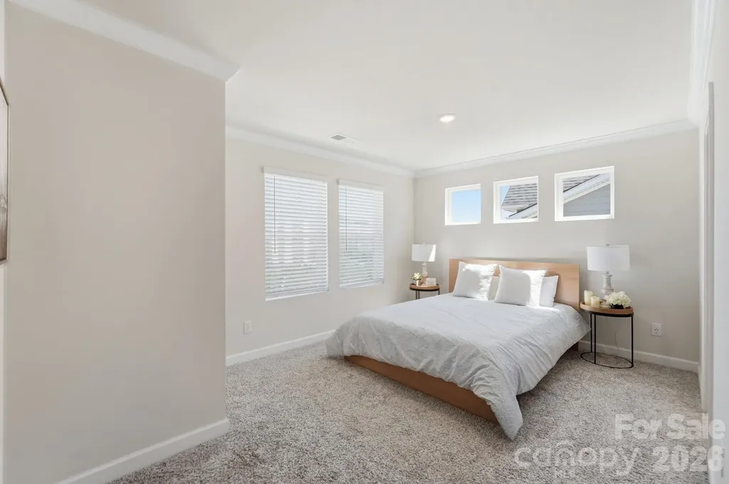 3742 Memorial Parkway Charlotte NC 28217
