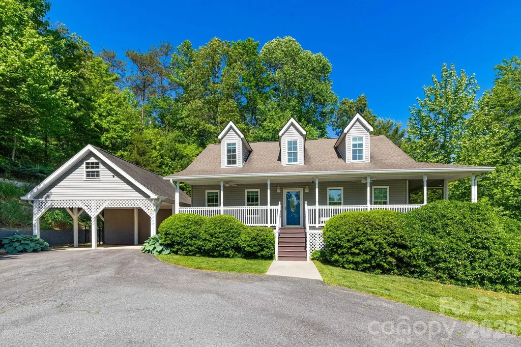 215 Butternut Lane Leicester NC 28748