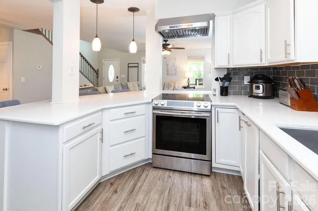 215 Butternut Lane Leicester NC 28748