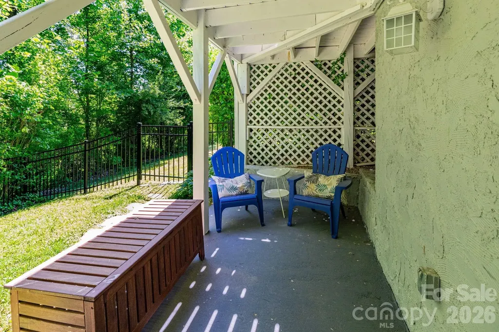 215 Butternut Lane Leicester NC 28748
