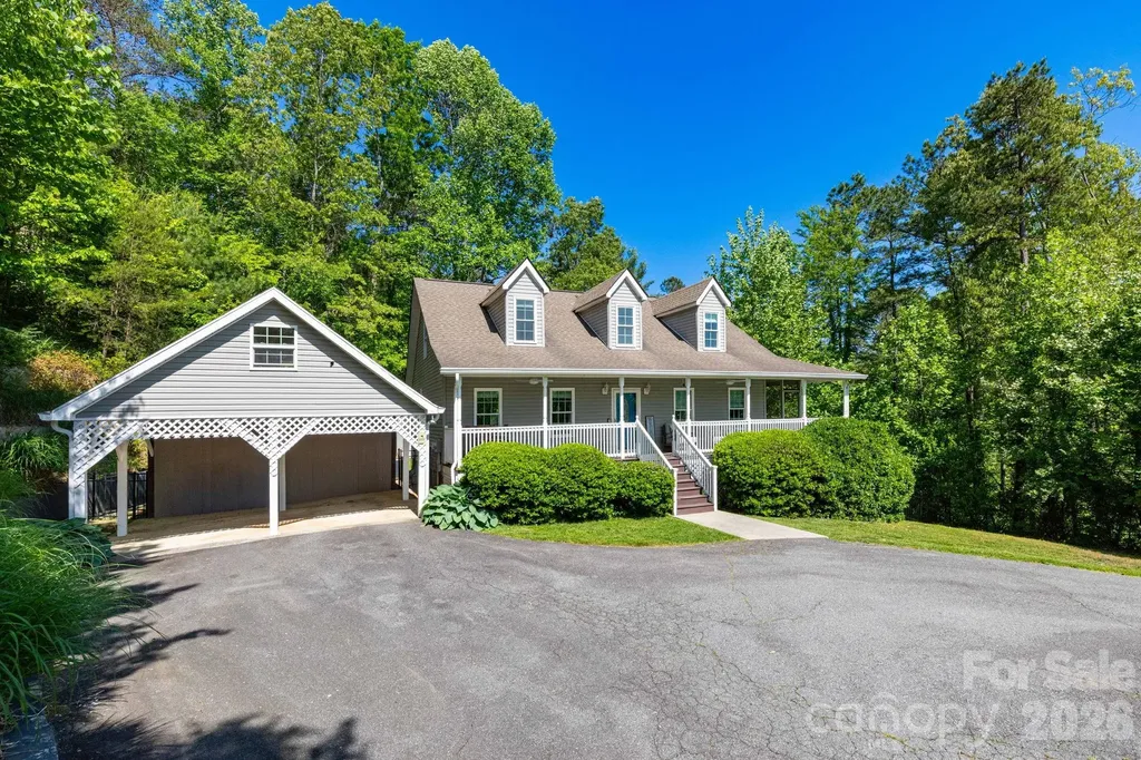 215 Butternut Lane Leicester NC 28748