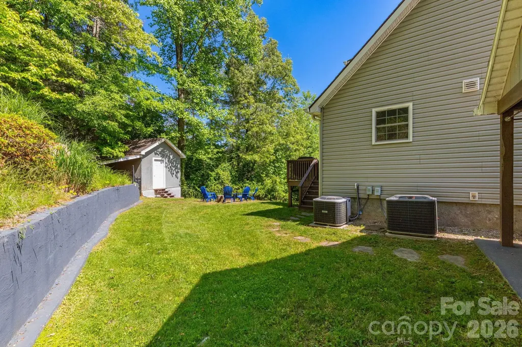 215 Butternut Lane Leicester NC 28748