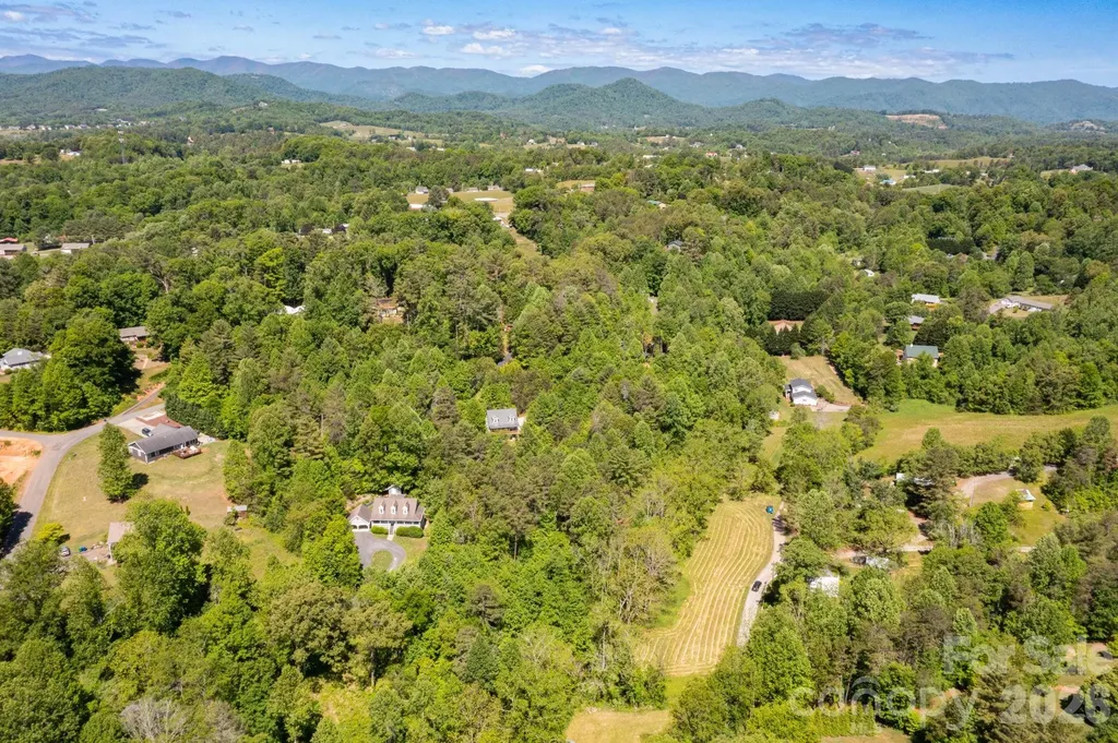 215 Butternut Lane Leicester NC 28748