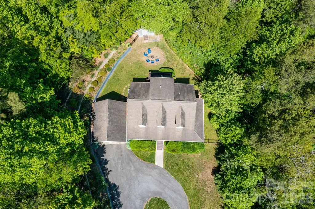 215 Butternut Lane Leicester NC 28748