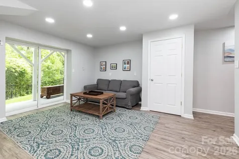 215 Butternut Lane Leicester NC 28748